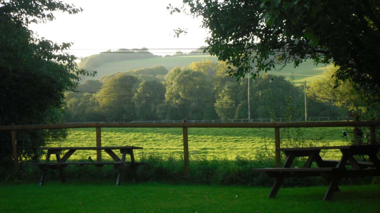 The Crown Inn Alvediston Kültér fotó