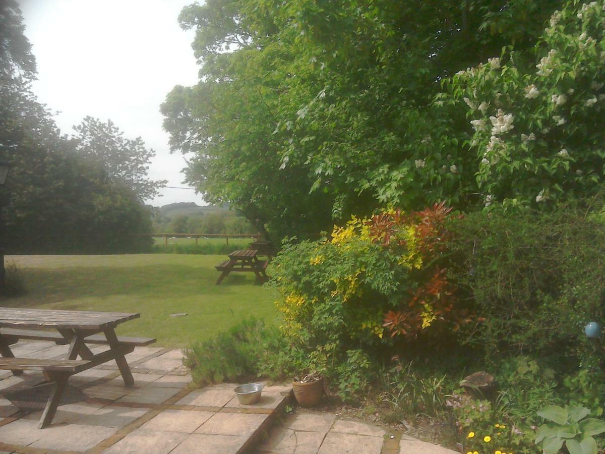 The Crown Inn Alvediston Kültér fotó