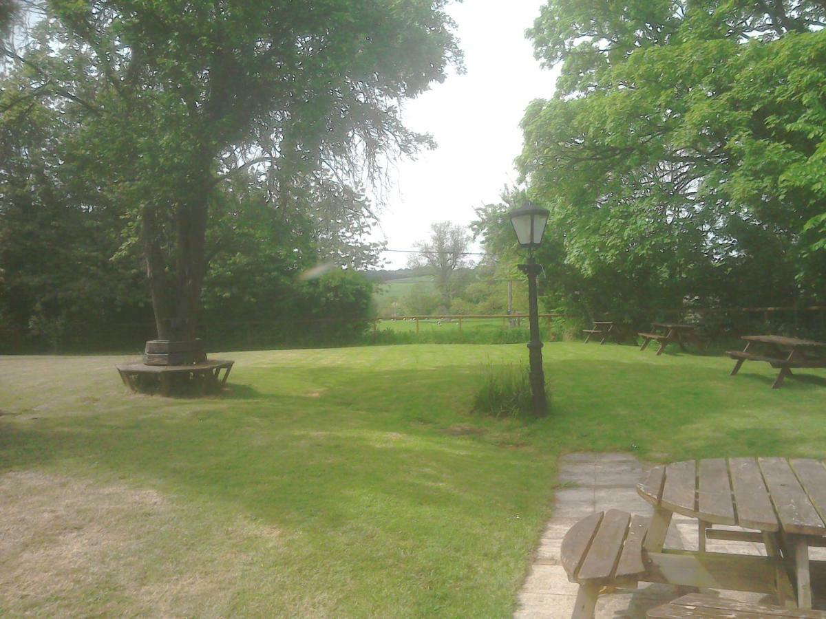 The Crown Inn Alvediston Kültér fotó